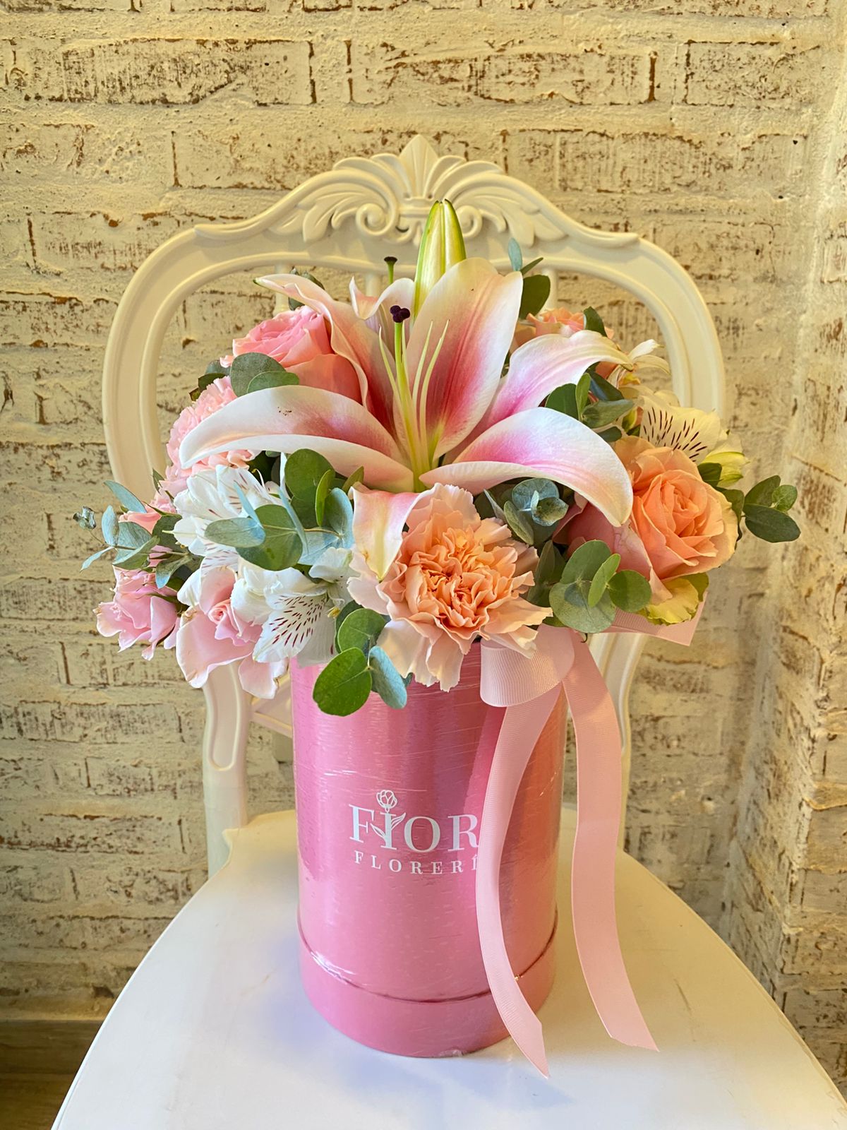 BOX 121 (lirios mas mix de flores)