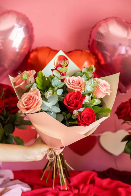 RA55  MIX DE ROSAS MAS EUCALIPTO